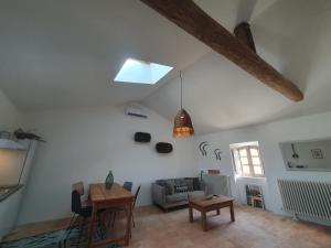 Posezení v ubytování Maison Grand Rue - Vue Exceptionnelle sur le Luberon