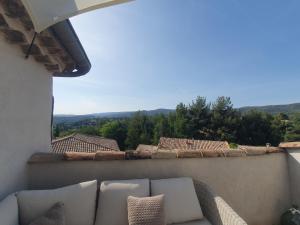 Balkón nebo terasa v ubytování Maison Grand Rue - Vue Exceptionnelle sur le Luberon