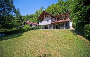Vườn quanh Holiday House Lucija by Villas Guide