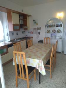 Kuchyň nebo kuchyňský kout v ubytování Casa Vista Mare Circeo