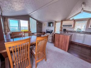 Gallery image of Luxury Lodge With Stunning Sea Views At Hopton Haven Park Ref 80055S in Great Yarmouth