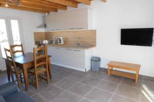 Imagen de la galería de Maison indépendante de plain-pied avec jardin, en Vals-les-Bains