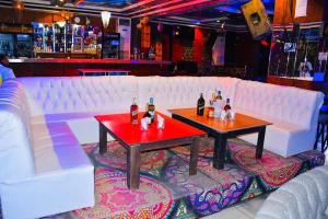 Nápoje v ubytování Authentica Hôtel + 28 fotografií