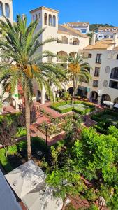 Κήπος έξω από το Monte Duquesa Luxury 2 Bed with pool close to Port and Beach