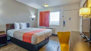 Postel nebo postele na pokoji v ubytování Motel 6 Sherman, TX