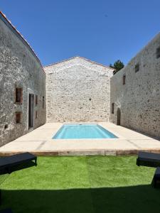 Πισίνα στο ή κοντά στο Relais de la Clartière