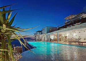 Bazén v ubytovaní Luxury Mykonos Villa Villa Mykonos Luxurious Private Pool Kastro alebo v jeho blízkosti