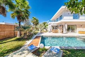 Bazén v ubytování Villa Bali - Mougins Pool Jacuzzi nebo v jeho okolí