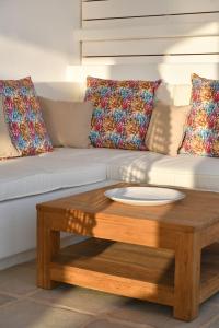 Posedenie v ubytovaní Luxury Paros Villa Villa Ianthe Striking Beauty 4 Bedrooms Glisidia