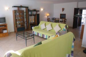 Gallery image of Villa Da Colina 3 Bedrooms Sea Views A Few Minutes Walk To The Beach Vale Do Lobo in Vale do Lobo