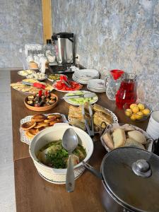 Cibo presso l'affittacamere o nelle vicinanze