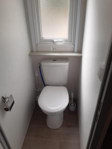 Ένα μπάνιο στο MOBIL HOME le LOIRARD