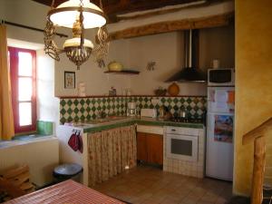 Dapur atau dapur kecil di Gîte du Petit Sourel et sa vue panoramique