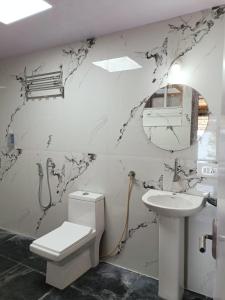 Et badeværelse på The Kodai Heaven + 161 billeder