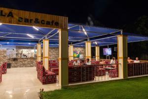 Restaurace v ubytování Cataract Resort & Aqua Park Naama Bay