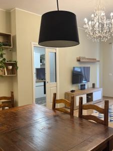 Televisyen dan/atau pusat hiburan di Sole blu +9 gambar