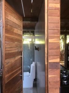 Ένα μπάνιο στο Cabana dos Sonhos!A frame house Chalé Experience!