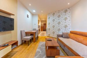 Khu vực ghế ngồi tại Kalman Dunja