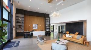 TV/trung tâm giải trí tại Global Luxury Suites Mission Valley