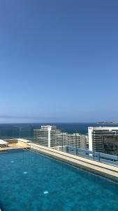 Bazén v ubytování New luxury appartement nebo v jeho okolí