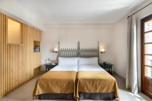 Posteľ alebo postele v izbe v ubytovaní Parador de Calahorra + 37 fotografií
