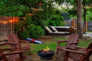 Κήπος έξω από το Pool & Hot Tub Luxury Escape Gym & Gameroom