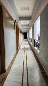 潘达尔普尔Hotel Aishwarya的相册照片