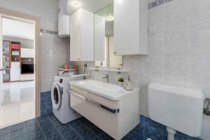 Kuchyňa alebo kuchynka v ubytovaní Apartment in Funtana - Istrien 31340