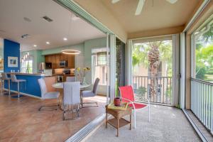 Μπαλκόνι ή βεράντα στο 3 Mi to Dtwn Fort Myers Condo with Pool and Hot Tub