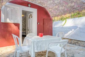 Αίθριο ή υπαίθριος χώρος στο Villa Rossa - Hideaway by the sea