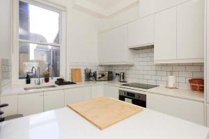 Foto dalla galleria di The Fulham Escape - Alluring 5BDR Flat a Londra