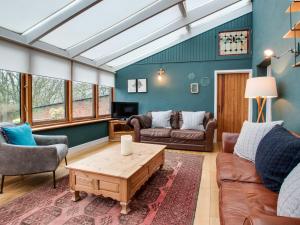 Χώρος καθιστικού στο 3 Bed in Bakewell 94110