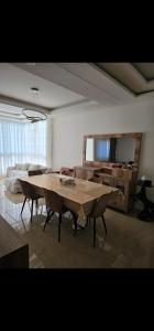 Fotografie z fotogalerie ubytování Stunning modern villa apartment in mountains v destinaci Bejrút