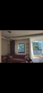 Postel nebo postele na pokoji v ubytování Stunning modern villa apartment in mountains + 13 fotografií