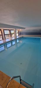 Swimmingpoolen hos eller tæt på vacance familiale à la montagne