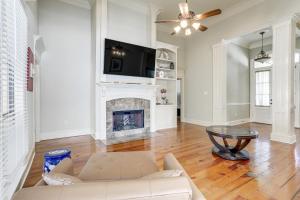 Galería fotográfica de Easy Access to I-10 Family Home in Prairieville! en Prairieville 