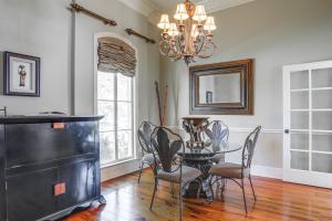Galería fotográfica de Easy Access to I-10 Family Home in Prairieville! en Prairieville 