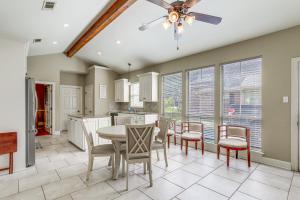 Galería fotográfica de Easy Access to I-10 Family Home in Prairieville! en Prairieville 