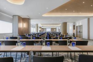 Madrid Marriott Hotel Princesa Plaza的商務中心和／或會議室