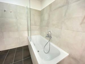 Uma casa de banho em Steiner Residences Mödling