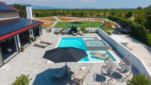 Kolam renang di atau dekat dengan NEW! Luxury Villa Meden Dol with heated pool, Hot-Tub, 2 Saunas