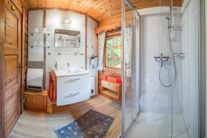 Phòng tắm tại Schwedenhaus Kaminzauber +24 ảnh