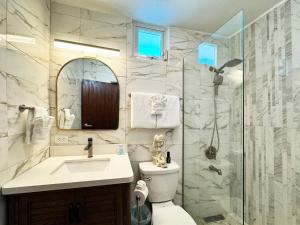 Φωτογραφία από το άλμπουμ του Condado Laguna Villa w Pool 5 Bd 3 Ba - Generator στο Σαν Χουάν +47 φωτογραφίες