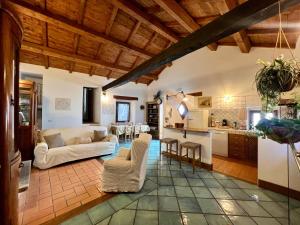 Posezení v ubytování La Casa Ocra Suite