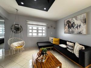 Gallery image of Casa Monte Verde - Heated Pool in Quebrada Grande