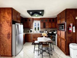 Gallery image of Casa Monte Verde - Heated Pool in Quebrada Grande