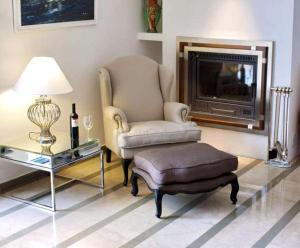 Posedenie v ubytovaní Unforgettable Orebic Retreat 8 Bedrooms Villa Peljesac Majestic Tranquil Oasis With Private Pool Breathtaking Adriatic Views
