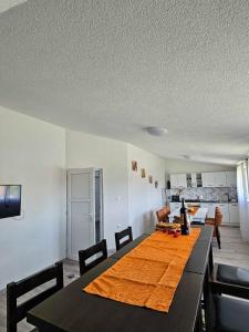 Kuchyň nebo kuchyňský kout v ubytování Apartments Una Roots