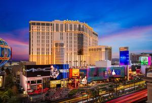 Nespecifikovaný výhled na destinaci Las Vegas nebo výhled na město při pohledu z rezortu