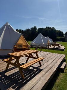 Φωτογραφία από το άλμπουμ του Luxury Bell Tent σε Cherry Burton